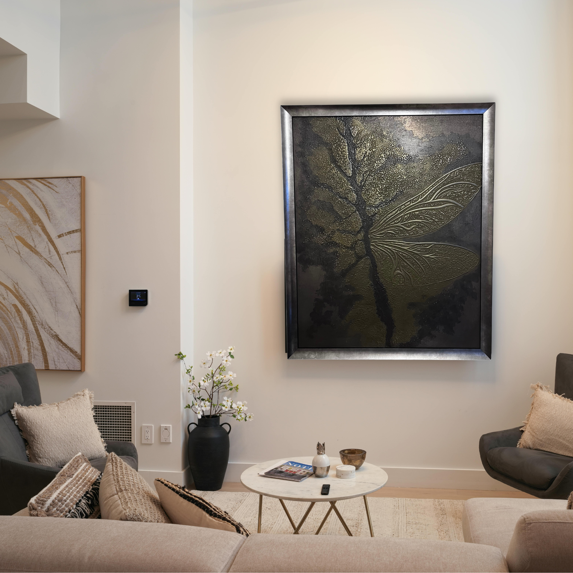 paveikslas su sparnais, metalo tekstūros menas, modernus sienų dekoras, 3D paveikslai, Tamara Deko, prabangus interjero akcentas www.tamaradeko.lt